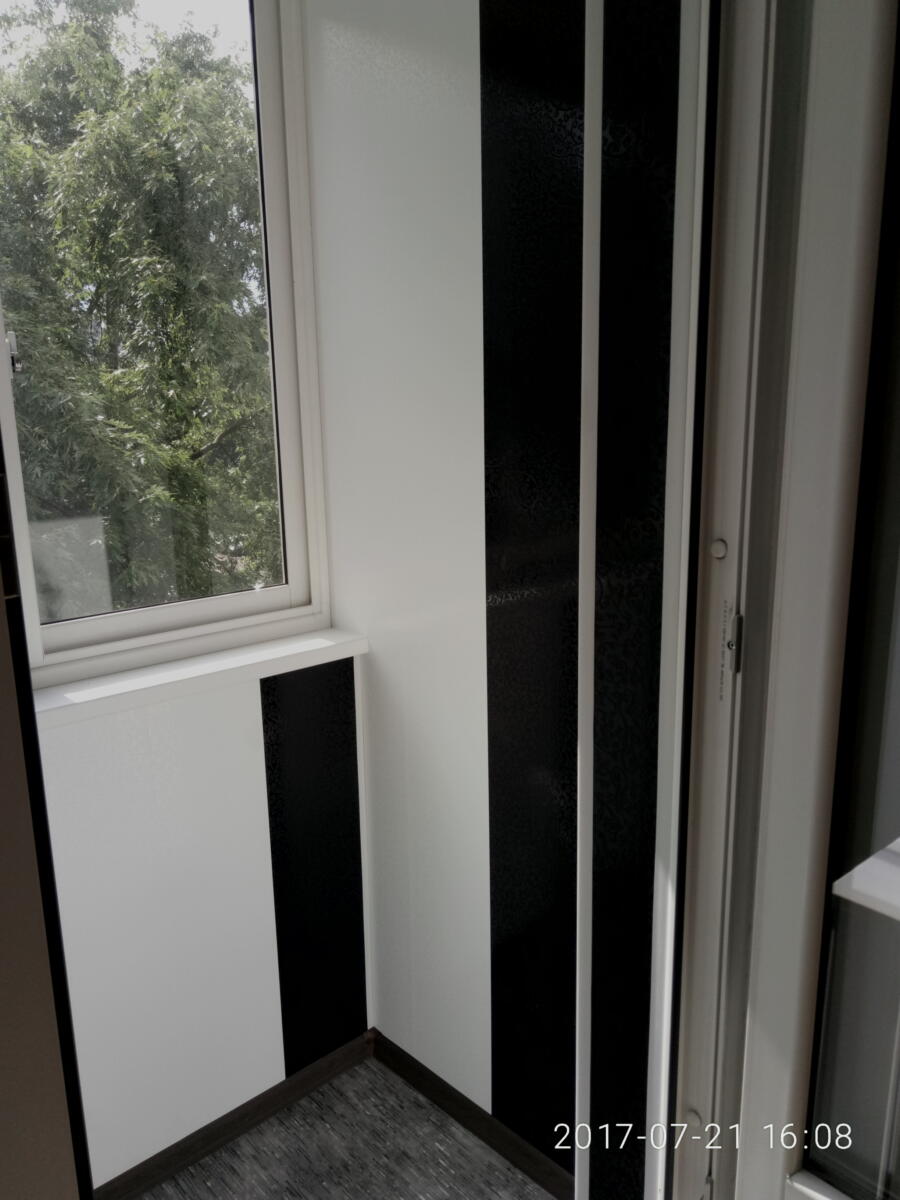 Отделка лоджии панелями ПВХ