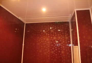 Монтаж потолков ПВХ панелями