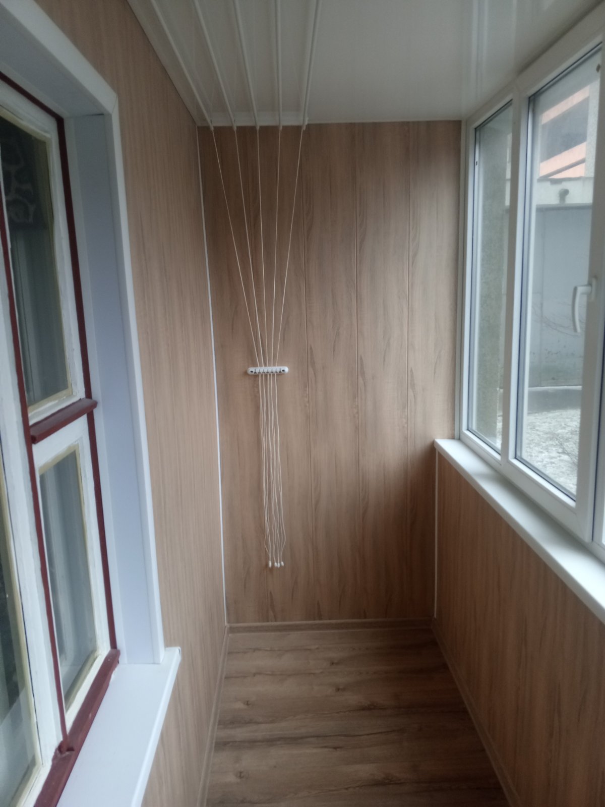 Отделка лоджии панелями ПВХ